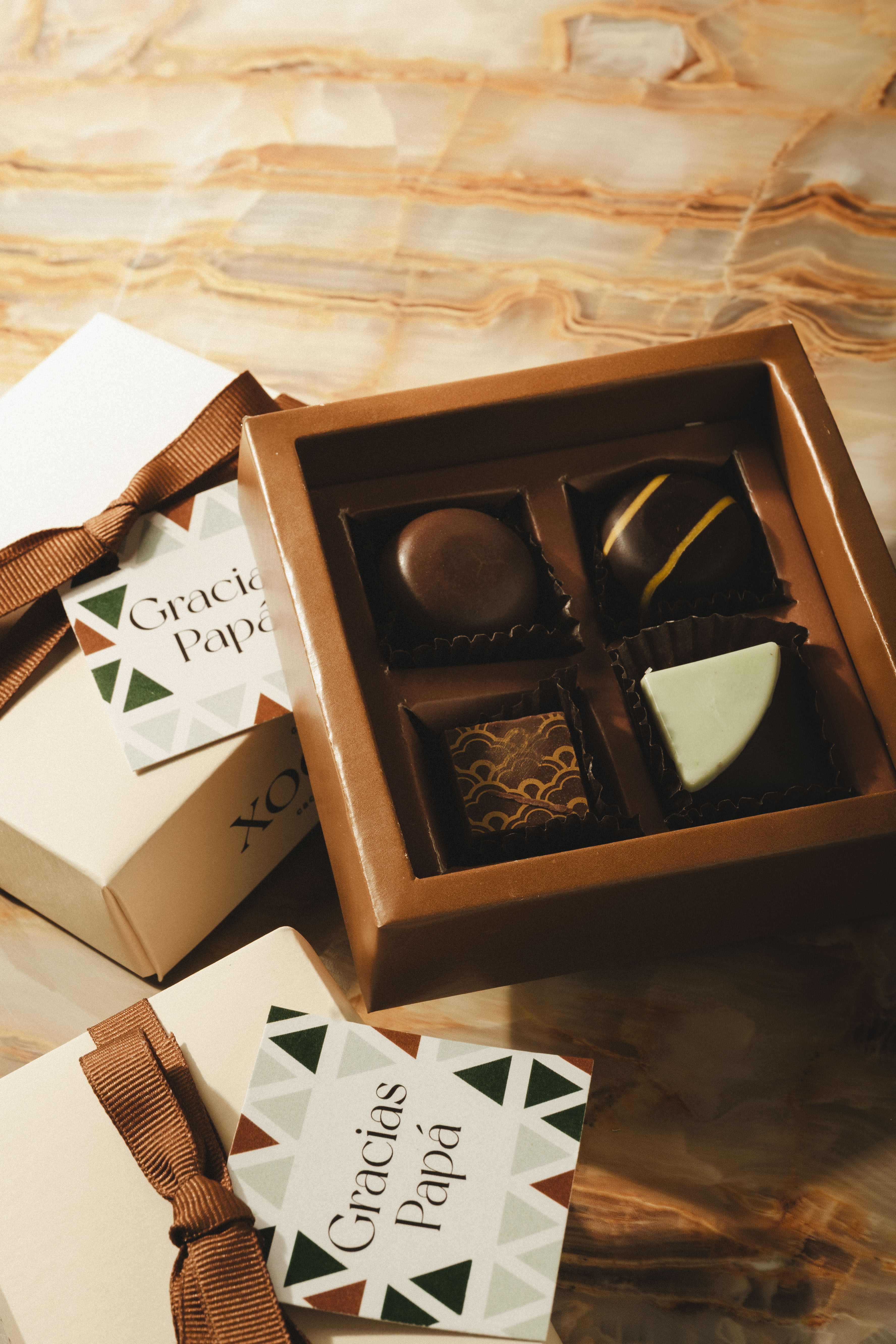 Caja crema 4 bombones